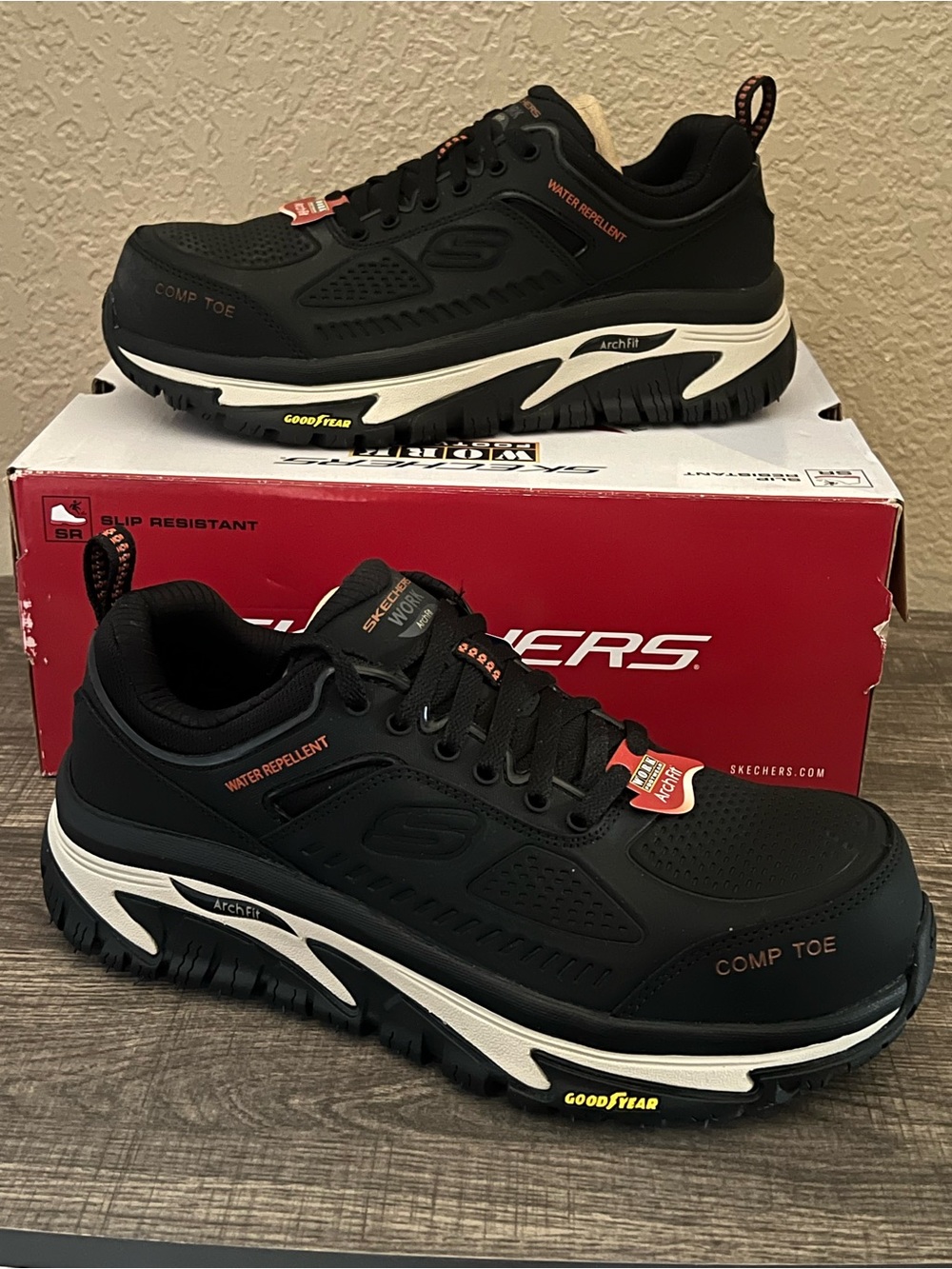 SKECHERS WORK Men’s Arch Fit Road Walker -Raylan Composite Toe Water Repelen 7.5